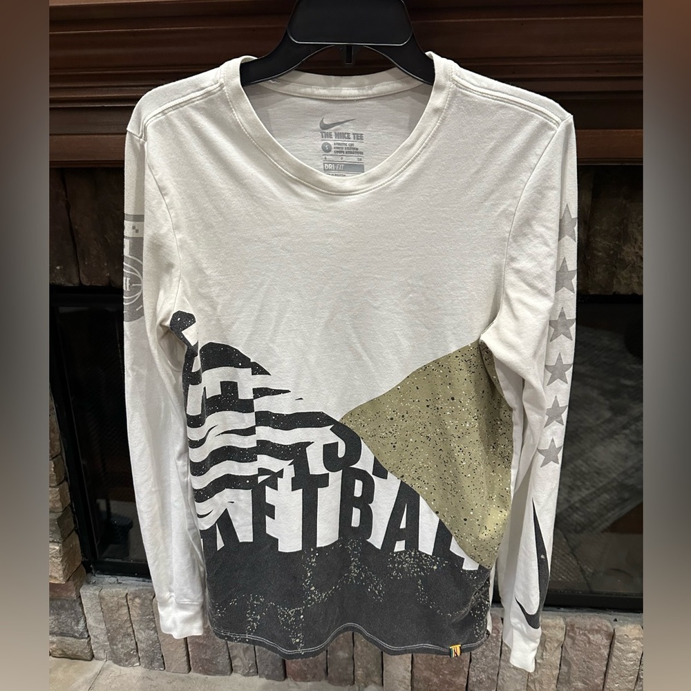 Nike long sleeved size small